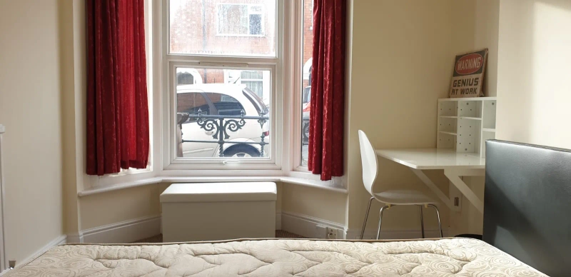 16 Arboretum Avenue -  Spare room En-suites - Thumbnail 1
